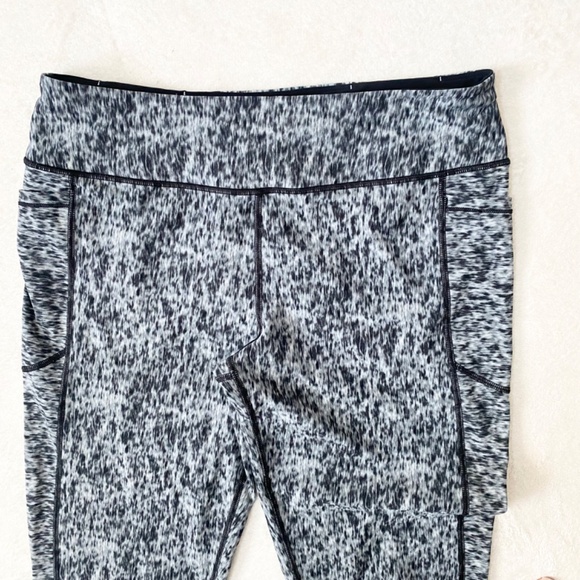 Victoria's  Secret Knockout Tight/Legging Ko Tighi Black/Gray Women's SZ X-Large - Picture 3 of 10